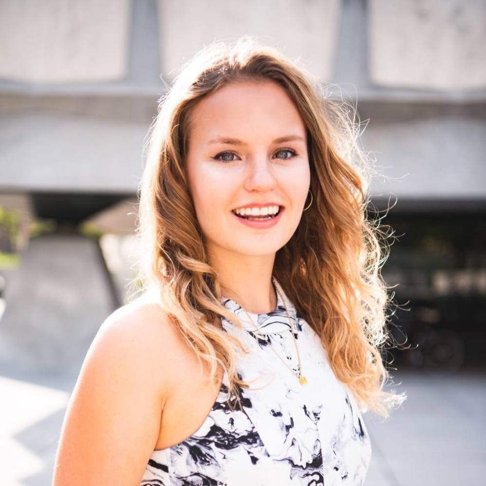 Meet your Posher, Claire